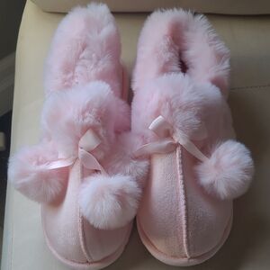 La Vie En Rose Soft Pink Fluffy Slippers Size L New Never Used